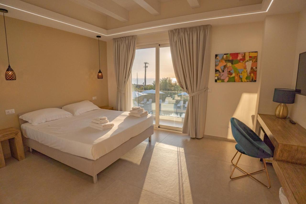 Villa Rocca - Rooms&Spa Pizzo  Luaran gambar